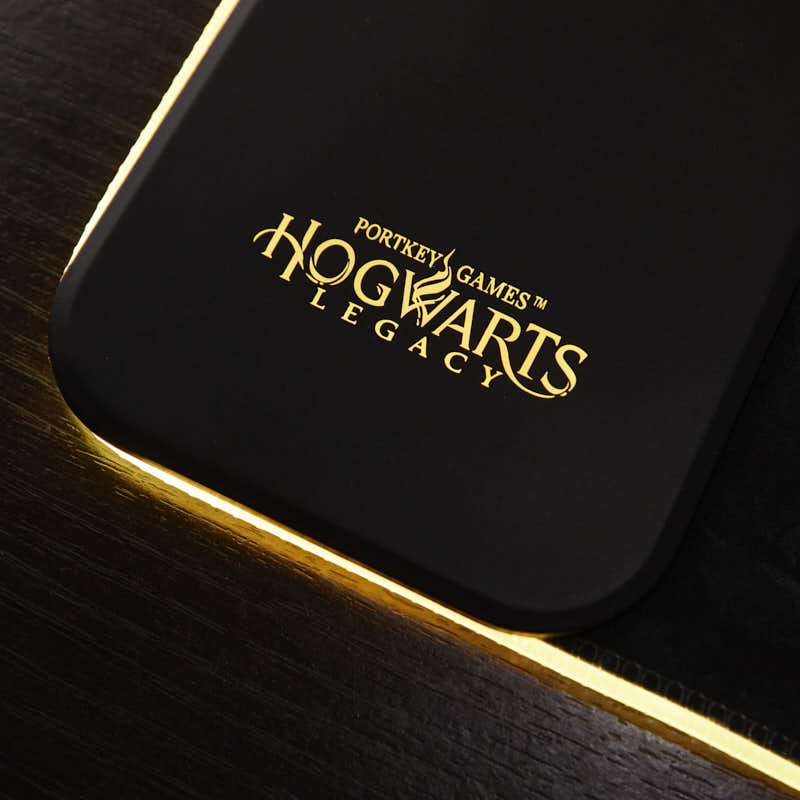Hogwarts Legacy - Oversize Gaming Mat & Mobile Charger