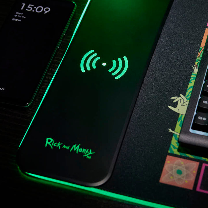 Rick and Morty - Oversize Gaming Mat & Mobile Charger