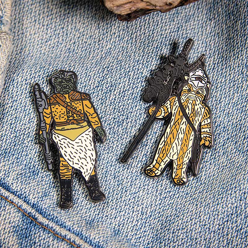 Pin Kings Star Wars Enamel Pin Badge Set 1.29 – Logray (Ewok Medicine Man) and Klaatu