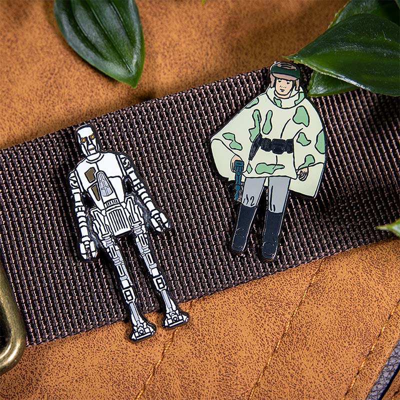 Pin Kings Star Wars Enamel Pin Badge Set 1.35 – 8D8 and Princess Leia Organa (in Combat Poncho)