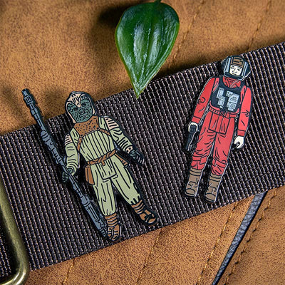 Pin Kings Star Wars Enamel Pin Badge Set 1.37 – B-Wing Pilot and Klaatu (in Skiff Guard Outfit)